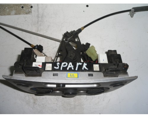 Блок управления отопителем Chevrolet Spark 2005-2010 (96666738)- купить на ➦ А50-Авторазбор по цене 2000.00р.. Отправка в регионы.