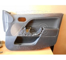 Обшивка двери Ford Fiesta 2001-2008