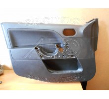 Обшивка двери Ford Fiesta 2001-2008