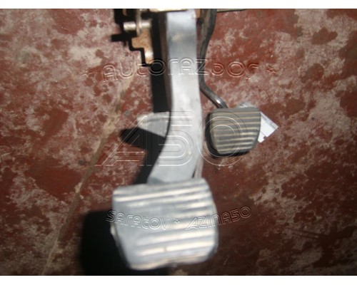 Педаль тормоза Peugeot 206 1998-2012 (4501T9)- купить на ➦ А50-Авторазбор по цене 200.00р.. Отправка в регионы.