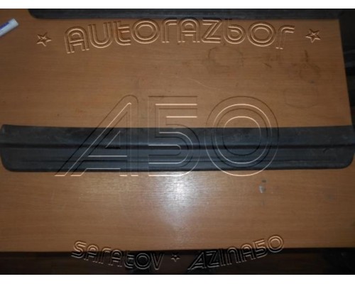 Накладка (кузов внутри) порога Hyundai Sonata III 1993-1998 (8588134000AQ)- купить на ➦ А50-Авторазбор по цене 200.00р.. Отправка в регионы.