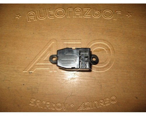 Кнопка стеклоподъемника Hyundai Elantra II J2, J3 1995-2000 (9358029000)- купить на ➦ А50-Авторазбор по цене 450.00р.. Отправка в регионы.