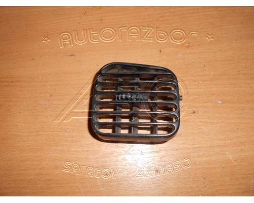 Дефлектор воздушный Hyundai Sonata III 1993-1998 (9745034000)- купить на ➦ А50-Авторазбор по цене 600.00р.. Отправка в регионы.