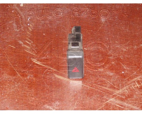 Кнопка аварийной сигнализации Mazda 3 (BK) 2002-2009 (BP4K664H0)- купить на ➦ А50-Авторазбор по цене 200.00р.. Отправка в регионы.