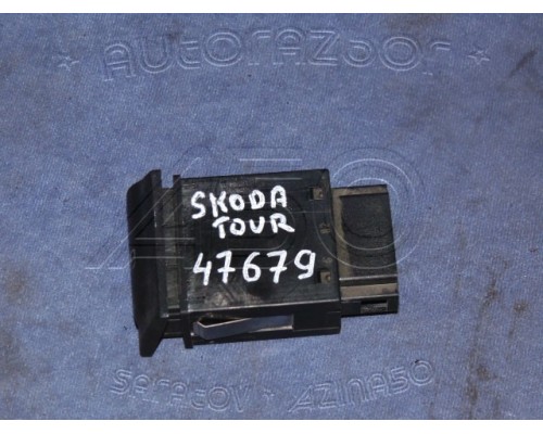 Кнопка открывания лючка бензобака Skoda Octavia A4 (Tour) 2000-2010 (1U0959833C)- купить на ➦ А50-Авторазбор по цене 200.00р.. Отправка в регионы.