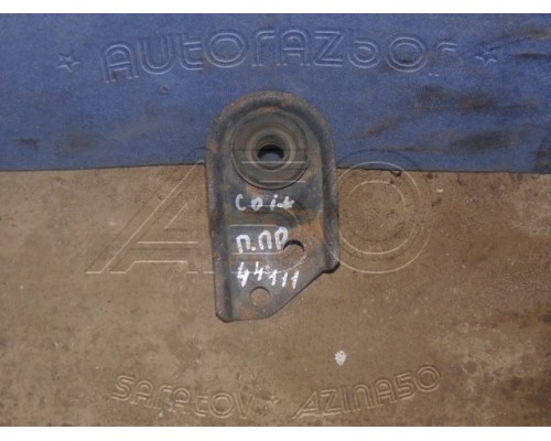 Кронштейн Mitsubishi Colt 1992-1996 ()- купить на ➦ А50-Авторазбор по цене 300.00р.. Отправка в регионы.