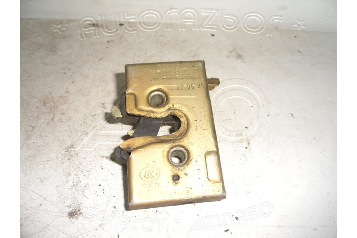 замок двери чери амулет. A11-6105410ab. замок дверной с электроприводом для чери фора правый передний. Chery amulet замок задней двери. Chery amulet замок задней двери.