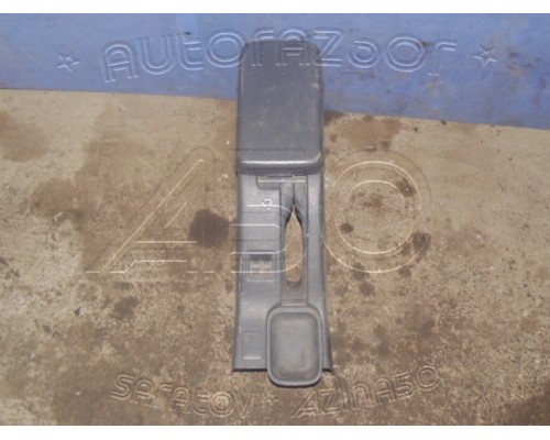Подлокотник в салон Mitsubishi Colt 1992-1996 ()- купить на ➦ А50-Авторазбор по цене 1200.00р.. Отправка в регионы.
