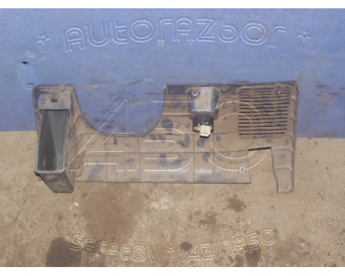 Накладка (кузов внутри) Mitsubishi Colt 1992-1996 ()- купить на ➦ А50-Авторазбор по цене 400.00р.. Отправка в регионы.