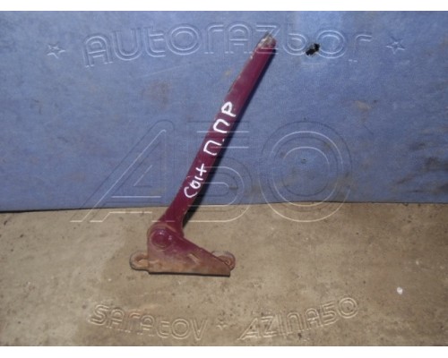 Петля капота Mitsubishi Colt 1992-1996 ()- купить на ➦ А50-Авторазбор по цене 700.00р.. Отправка в регионы.