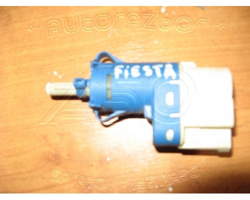 Датчик включения стоп сигнала Ford Fiesta 2001-2008 (4832219)- купить на ➦ А50-Авторазбор по цене 300.00р.. Отправка в регионы.