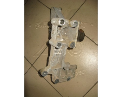 Кронштейн генератора Mitsubishi ASX 2010-2016 (1801A100)- купить на ➦ А50-Авторазбор по цене 1500.00р.. Отправка в регионы.