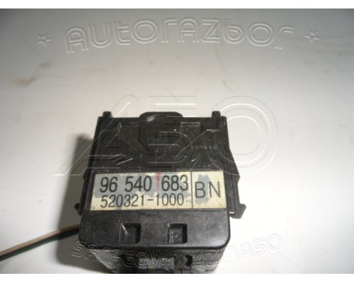 Переключатель поворотов подрулевой Chevrolet Spark 2005-2010 (96540683)- купить на ➦ А50-Авторазбор по цене 500.00р.. Отправка в регионы.