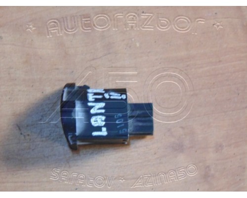 Кнопка корректора фар Hyundai Elantra II J2, J3 1995-2000 (9337029000)- купить на ➦ А50-Авторазбор по цене 400.00р.. Отправка в регионы.