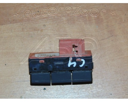 Кнопка обогрева переднего стекла Citroen C4 II 2011> (98012099XT)- купить на ➦ А50-Авторазбор по цене 450.00р.. Отправка в регионы.