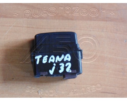 Кнопка открывания багажника Nissan Teana (J32) 2008-2013 (25380JF00A)- купить на ➦ А50-Авторазбор по цене 500.00р.. Отправка в регионы.
