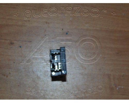 Кнопка противотуманки Mitsubishi Carisma (DA) 1995-1999 (MR270319)- купить на ➦ А50-Авторазбор по цене 300.00р.. Отправка в регионы.