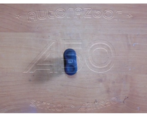 Кнопка обогрева заднего стекла Renault Sandero 2009-2014 (8200710682)- купить на ➦ А50-Авторазбор по цене 200.00р.. Отправка в регионы.