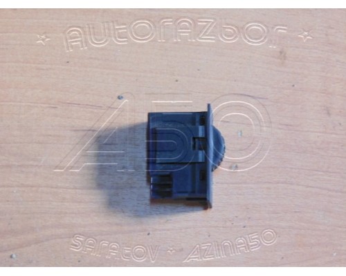 Кнопка обогрева сидений Citroen C4 II 2011> (96618990XT)- купить на ➦ А50-Авторазбор по цене 350.00р.. Отправка в регионы.