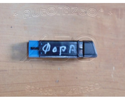 Кнопка аварийной сигнализации Chery Fora (A21) 2006-2010 (A213718010)- купить на ➦ А50-Авторазбор по цене 100.00р.. Отправка в регионы.