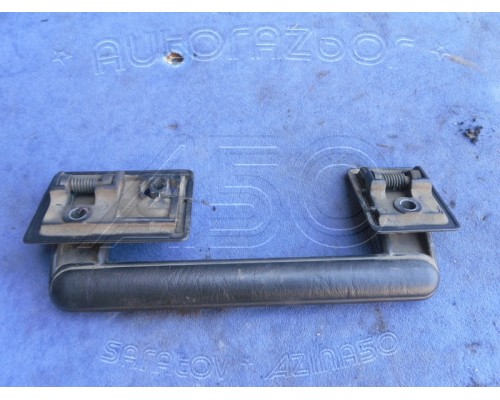 Ручка потолочная Audi 100 [C3] 1983-1991 ()- купить на ➦ А50-Авторазбор по цене 150.00р.. Отправка в регионы.