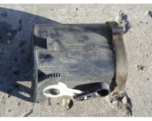 Дефлектор воздушный Hyundai Elantra II J2, J3 1995-2000 (9748029000)- купить на ➦ А50-Авторазбор по цене 600.00р.. Отправка в регионы.