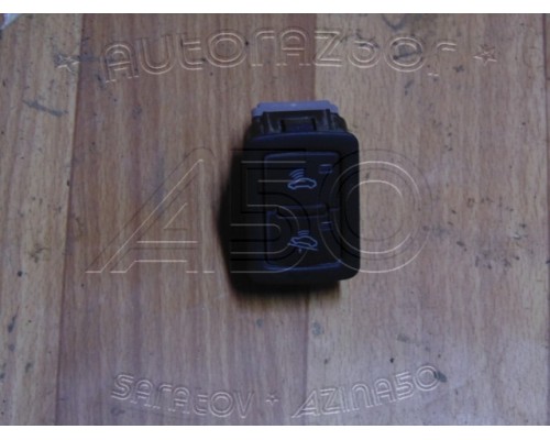 Кнопка центрального замка Audi A3 [8PA] Sportback 2004-2013 (8P1962107C)- купить на ➦ А50-Авторазбор по цене 1500.00р.. Отправка в регионы.