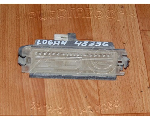 Плафон салонный Renault Logan 2005-2014 (8200418356)- купить на ➦ А50-Авторазбор по цене 150.00р.. Отправка в регионы.