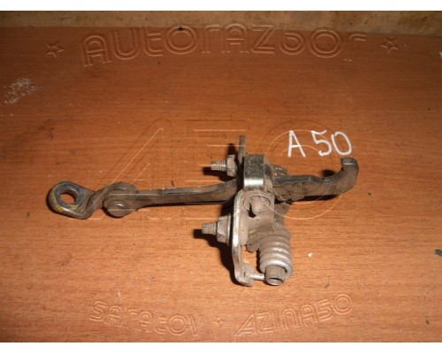 Ограничитель двери Renault Logan 2005-2014 (6001546886)- купить на ➦ А50-Авторазбор по цене 250.00р.. Отправка в регионы.