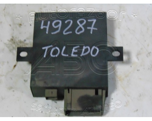 Блок комфорта Seat Toledo 1991-1999 (1L0959800)- купить на ➦ А50-Авторазбор по цене 1300.00р.. Отправка в регионы.
