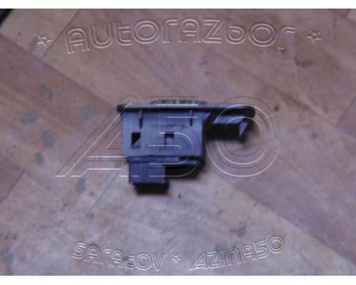 Кнопка стеклоподъемника Chery Amulet (A15) 2006-2012 (A113746130)- купить на ➦ А50-Авторазбор по цене 400.00р.. Отправка в регионы.