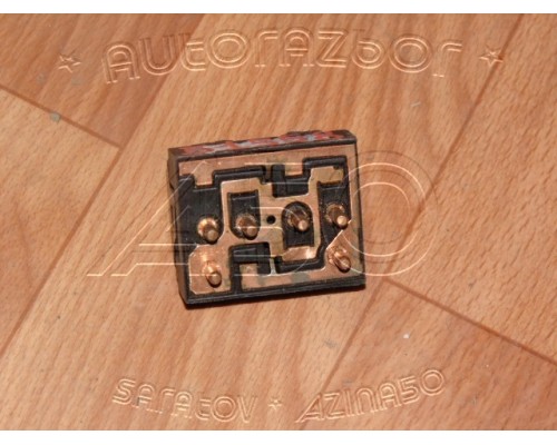 Кнопка стеклоподъемника Ford America Aerostar 1986-1997 ()- купить на ➦ А50-Авторазбор по цене 1000.00р.. Отправка в регионы.