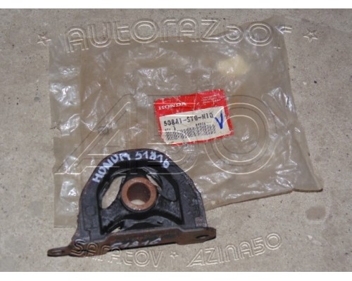 Опора двигателя Honda CR-V I 1996-2002 (50841ST0N10)- купить на ➦ А50-Авторазбор по цене 900.00р.. Отправка в регионы.
