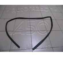 Уплотнитель стекла двери Mitsubishi Lancer (CS/Classic) 2003-2006