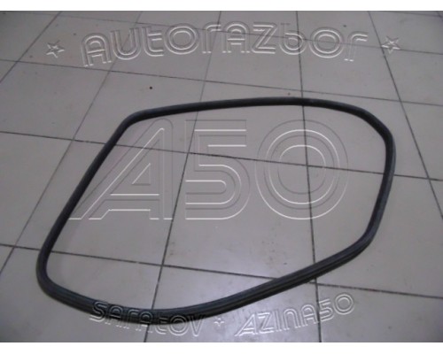 Уплотнитель форточки Toyota Land Cruiser (100) 1998-2007 ()- купить на ➦ А50-Авторазбор по цене 1000.00р.. Отправка в регионы.