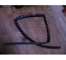 Уплотнитель стекла двери Jeep Grand Cherokee (WJ) 1998-2005