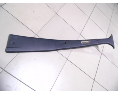 Обшивка стойки Ford Escort 1995-2001 (1056700)- купить на ➦ А50-Авторазбор по цене 700.00р.. Отправка в регионы.