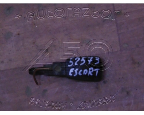 Форсунка омывателя лобового стекла Ford Escort 1995-2001 (1065928)- купить на ➦ А50-Авторазбор по цене 1000.00р.. Отправка в регионы.