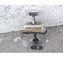 Ограничитель двери Jeep Grand Cherokee (WJ) 1998-2005