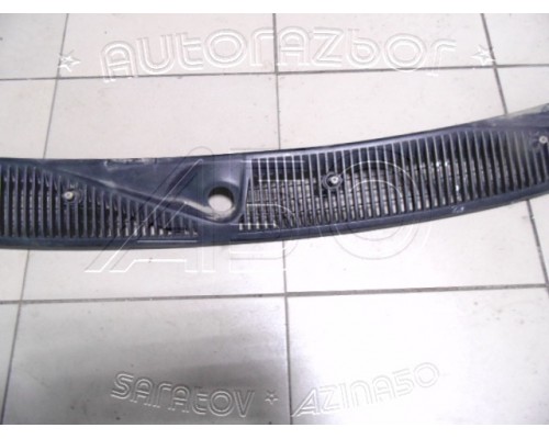 Решетка стеклоочистителя (планка под лобовое стекло) Ford Escort 1995-2001 (1207451)- купить на ➦ А50-Авторазбор по цене 2500.00р.. Отправка в регионы.