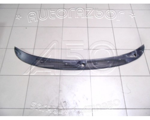 Решетка стеклоочистителя (планка под лобовое стекло) Ford Escort 1995-2001 (1207451)- купить на ➦ А50-Авторазбор по цене 2500.00р.. Отправка в регионы.