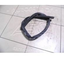 Уплотнитель капота Ford Escort 1995-2001