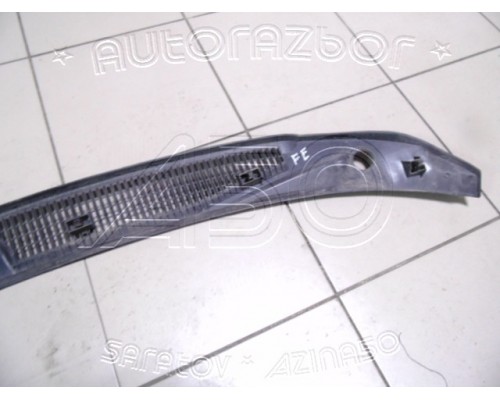 Решетка стеклоочистителя (планка под лобовое стекло) Ford Escort 1995-2001 (1207451)- купить на ➦ А50-Авторазбор по цене 2500.00р.. Отправка в регионы.