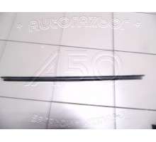 Молдинг стекла (бархотка) двери Ford Escort 1995-2001