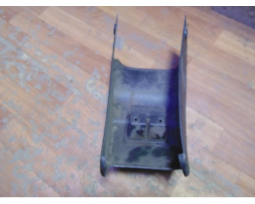 Консоль Hafei PRINCIP HFJ7161 2004-2010 (AD5100100936)- купить на ➦ А50-Авторазбор по цене 800.00р.. Отправка в регионы.