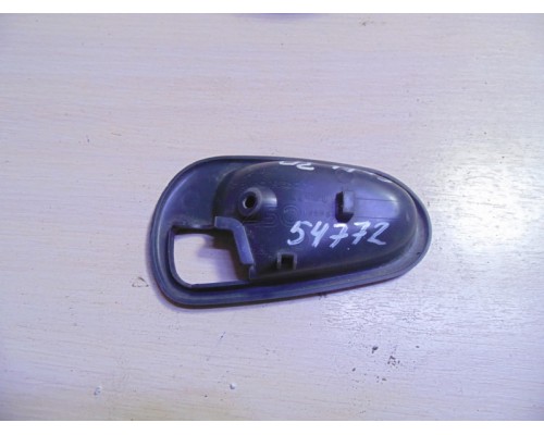 Накладка ручки внутренней Mitsubishi Colt 1992-1996 (MB819596)- купить на ➦ А50-Авторазбор по цене 300.00р.. Отправка в регионы.