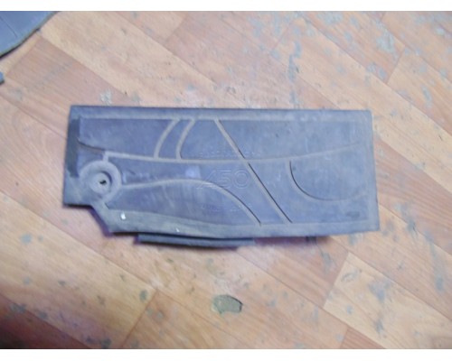 Накладка (кузов внутри) под ногу водителя Hyundai Elantra III XD 2000-2010 (328912D100)- купить на ➦ А50-Авторазбор по цене 500.00р.. Отправка в регионы.