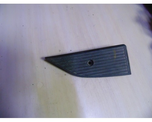 Накладка (кузов внутри) под ногу водителя Ford Fusion 2002-2012 (2S61A12036BAW)- купить на ➦ А50-Авторазбор по цене 500.00р.. Отправка в регионы.