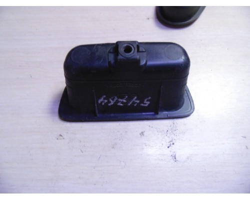 Накладка (кузов внутри) двери Mitsubishi Lancer (CS/Classic) 2003-2006 ()- купить на ➦ А50-Авторазбор по цене 500.00р.. Отправка в регионы.