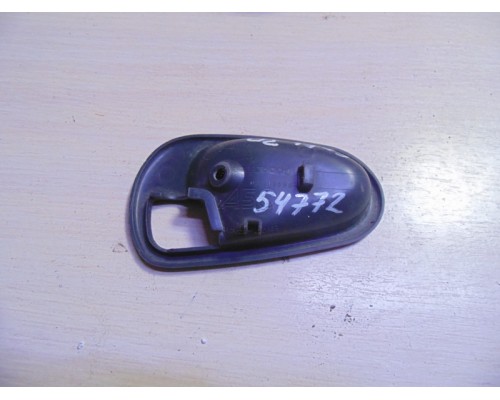 Накладка ручки внутренней Mitsubishi Colt 1992-1996 (MB819596)- купить на ➦ А50-Авторазбор по цене 300.00р.. Отправка в регионы.